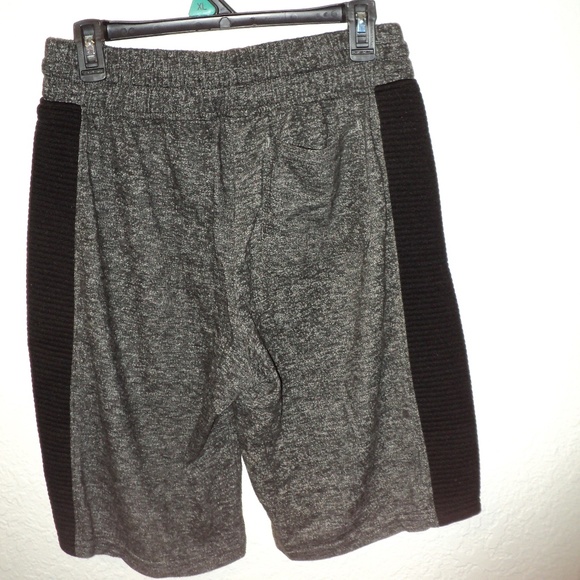 Five By Five Shorts - Picture 2 of 3